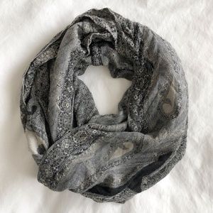 Infinity scarf